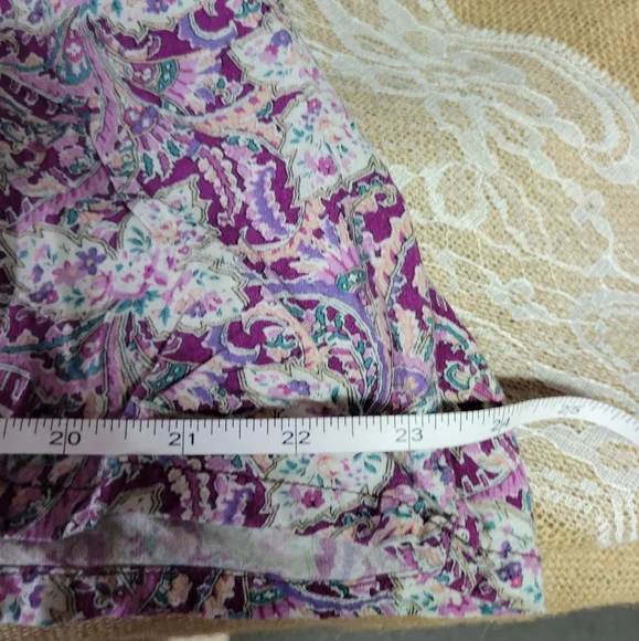 🛒🛍️💥Gently used Blair medium plum scroll midi skirt beautiful purple print - Picture 5 of 10